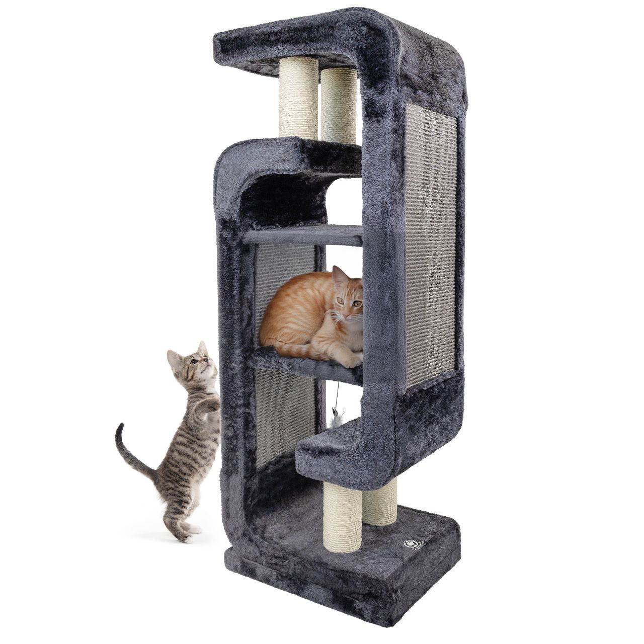 DesignTower Scratching Post “Steve”
